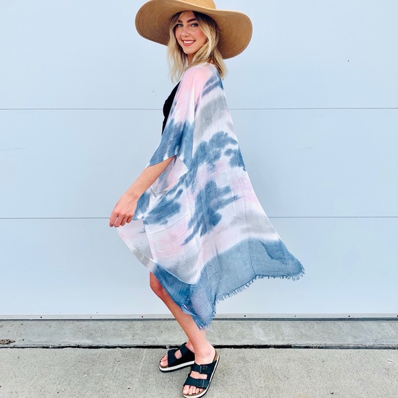 BLUE & PINK WATERCOLOR/TIE DYE KIMONO!! BOUTIQUE ITEMS BNWT!! (BOUTIQUE ITEM)!! - Picture 4 of 9